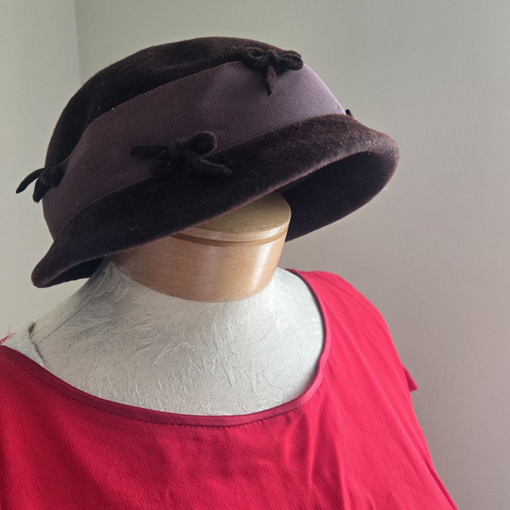 True Vintage Brown Felt Women's Hat